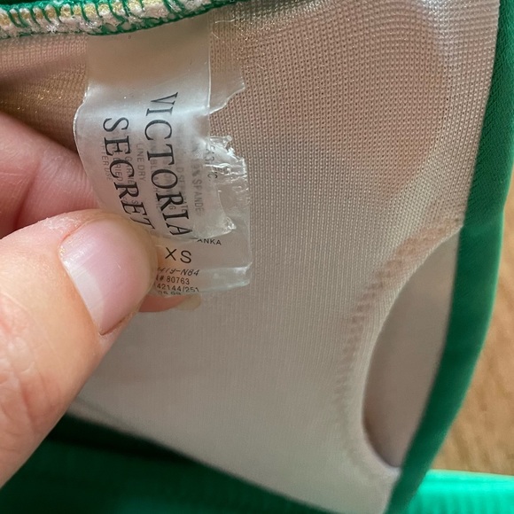 victoria’s secret bikini - Picture 2 of 2